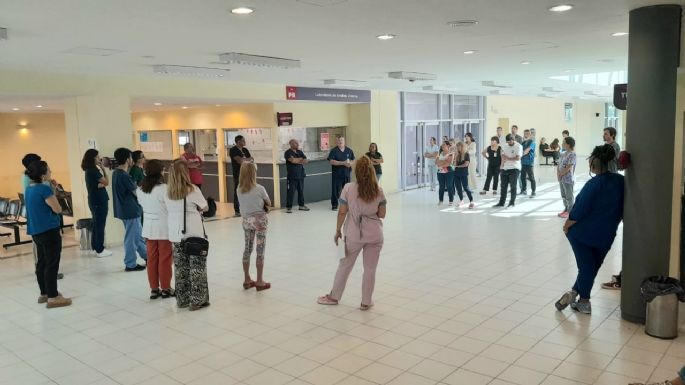 Asamblea en el Pasteur por despidos en el área de Salud de la provincia