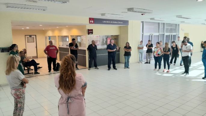 Asamblea en el Pasteur por despidos en el área de Salud de la provincia