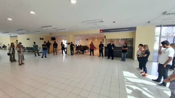 Asamblea en el Pasteur por despidos en el área de Salud de la provincia