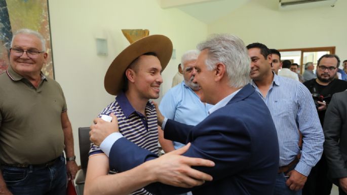 Llaryora se reunió con representantes de cooperativas y mutuales