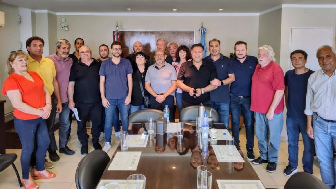 Gremios estatales rechazan la baja de contratos del Gobierno provincial
