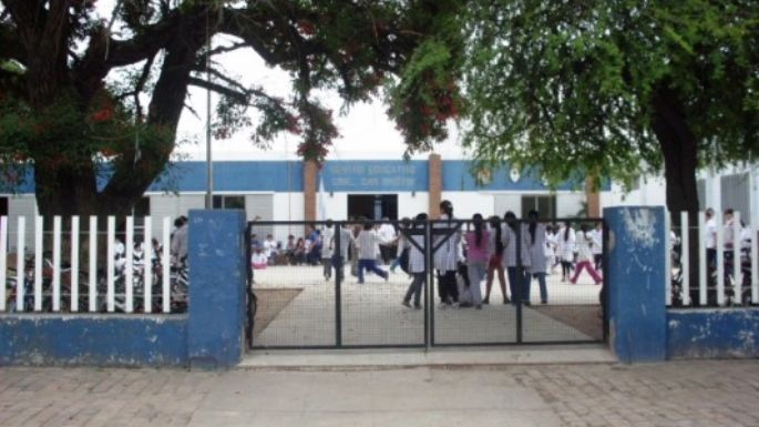 Robaron, vandalizaron y dejaron una nota de amenaza en una escuela en Marcos Juárez