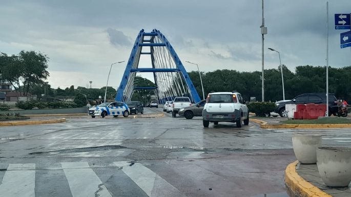 Vehículos protagonizan dos choques en la zona del Puente Perón