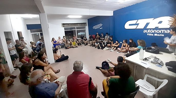 Representantes de la cultura local se manifestarán en contra del DNU