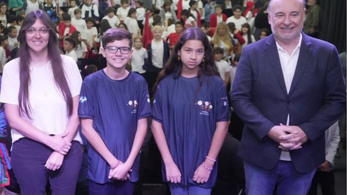 Con Comisión Fiscalizadora