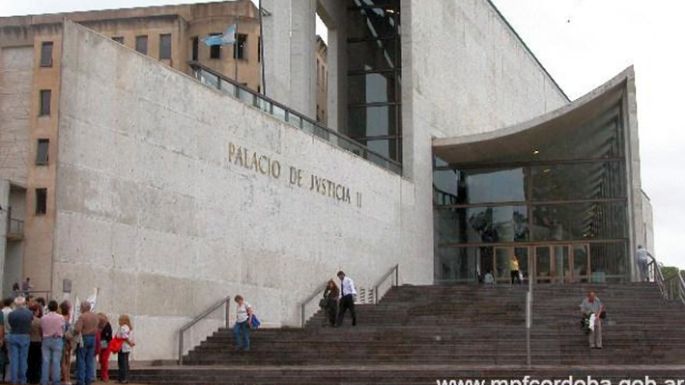 Balearon a un joven que inició un juicio laboral y al estudio que lo patrocina