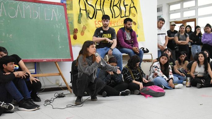 Estudiantes pasan a la acción