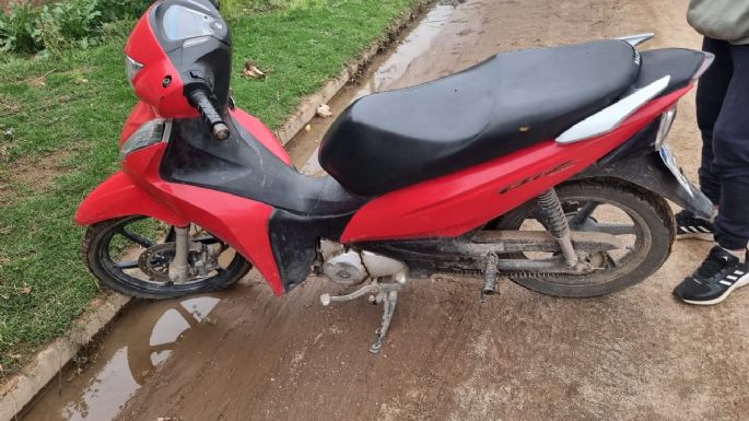 Un detenido por robar una moto estacionada en la calle