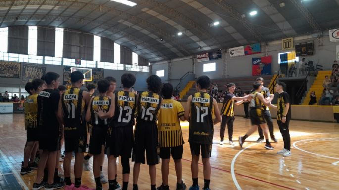 Jugadores de Unión homenajearon a sus madres en la cancha