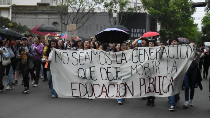 Nueva marcha en defensa de la educación pública