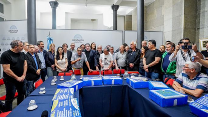 Las CTA y 60 organizaciones contra el mega DNU de Milei