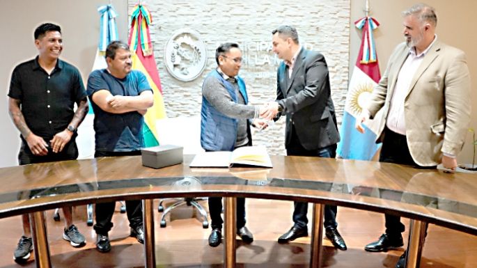 El cónsul de Bolivia fue recibido en la Municipalidad