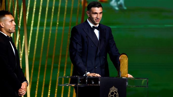 El "Dibu" Martínez se consagró otra vez como el mejor arquero