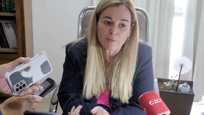 Prado fue chocado por un auto negro