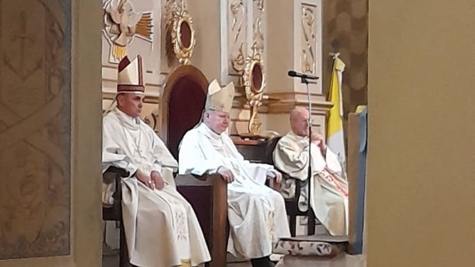 Aniversario de la Catedral junto al nuncio apostólico Miroslav Adamczyk