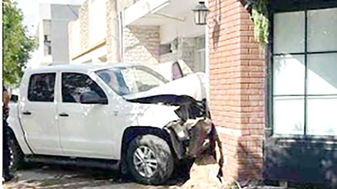 Un amigo le prestó la chata..., y así quedó