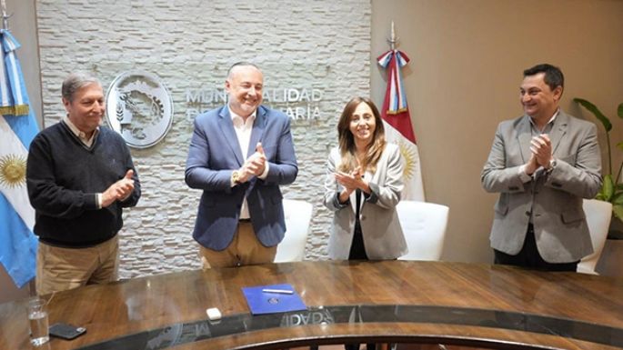 Se firmó la escritura para ceder las tres hectáreas