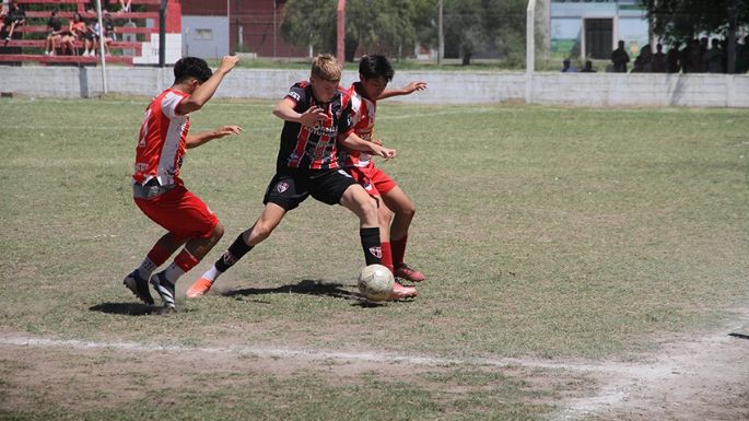 Alumni fue más en el clásico y se sumaron más líderes