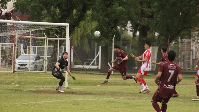 Alumni relució su jerarquía