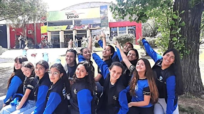 Villamarienses representando la cultura en fiestas internacionales