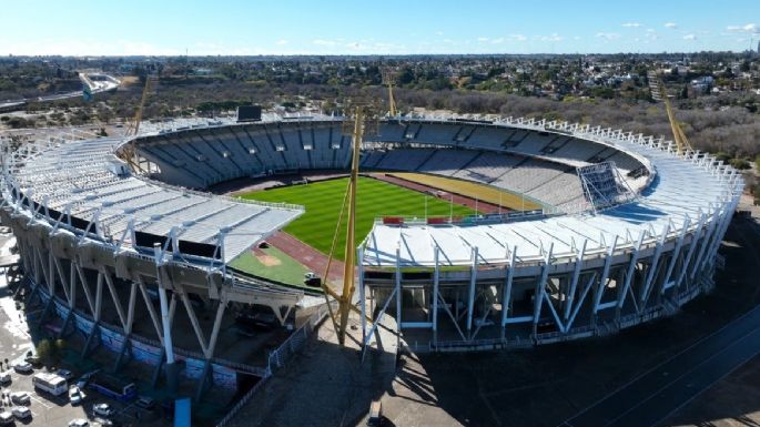 Una tiopujense denunció que le robaron pertenencias de su auto dentro del estadio Kempes