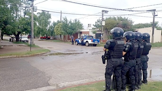 Cuatro sospechosos detenidos en allanamientos simultáneos