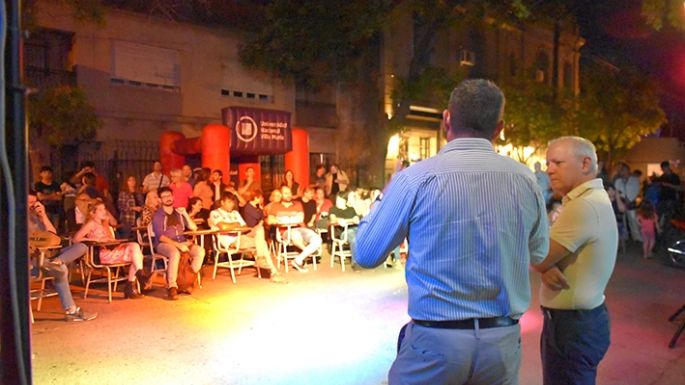 Una noche muy universitaria