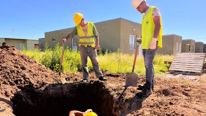 Llega el servicio eléctrico a sectores de barrio El Vallecito