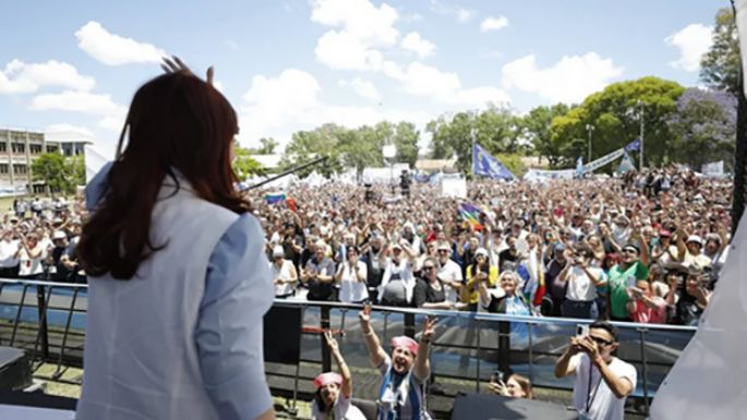 Cristina criticó el aumento de las prepagas