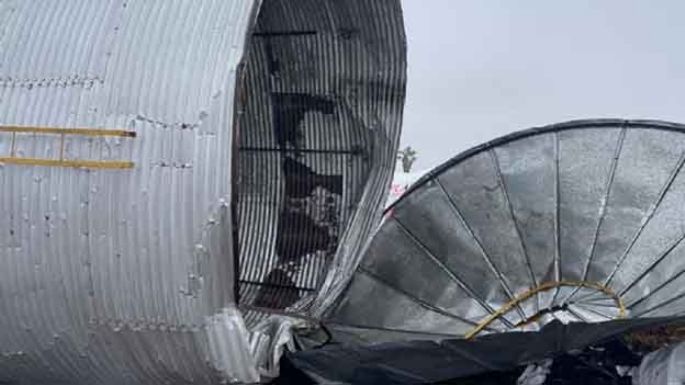 El viento tumbó y arrancó un silo