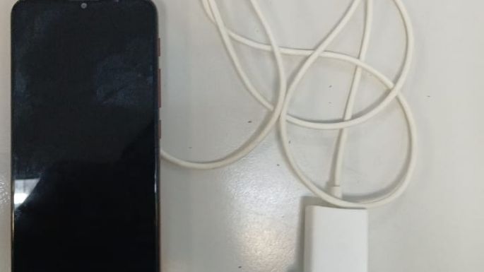 Le robó el celular a un joven y terminó detenido