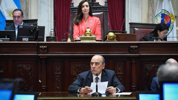 Francos defendió la gestión
