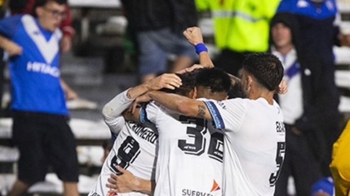 Vélez dio un paso histórico