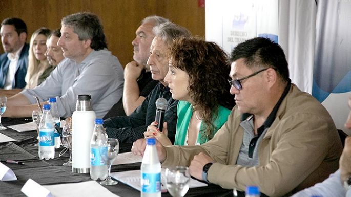 Debate con todos los sectores