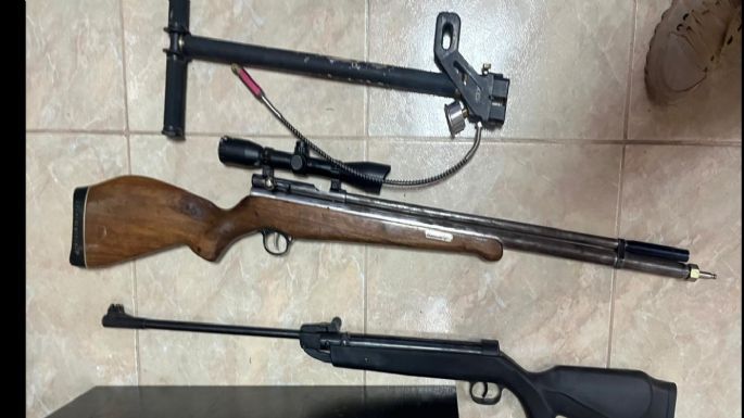 Un hombre practicaba caza ilegal junto a cuatro menores