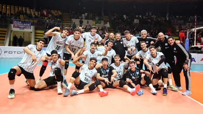 Argentina clasificó al Mundial  con Astegiano y Giraudo