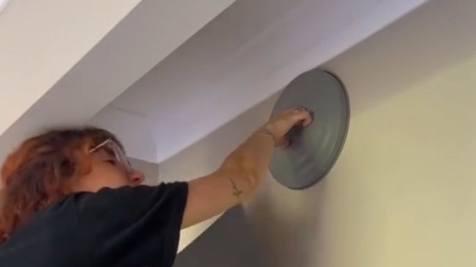 [Video] Una villamariense que vive en Australia se encontró con una gran araña