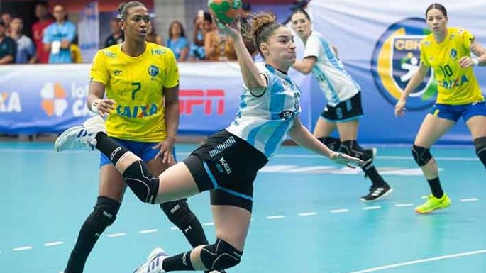 Shula fue reconocida junto a  un centenar de deportistas