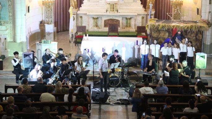 La ciudad celebra la "Navidad Criolla" en cuatro parroquias