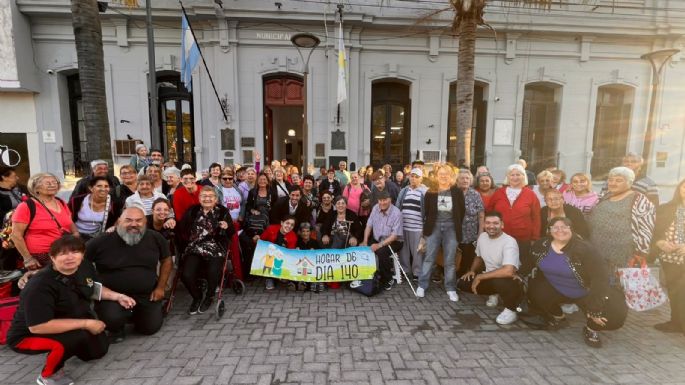 Las delegaciones de adultos mayores partieron hacia Alta Gracia