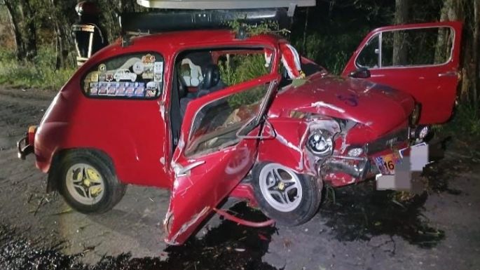Vuelco en solitario en el cruce de ruta 2 y 158