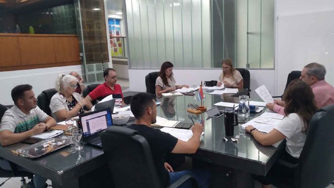 Sin haber sido votado, el Presupuesto fue aprobado