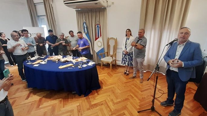 Un brindis con los periodistas