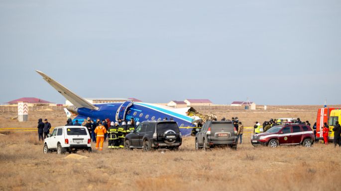 Un avión de pasajeros se estrelló
