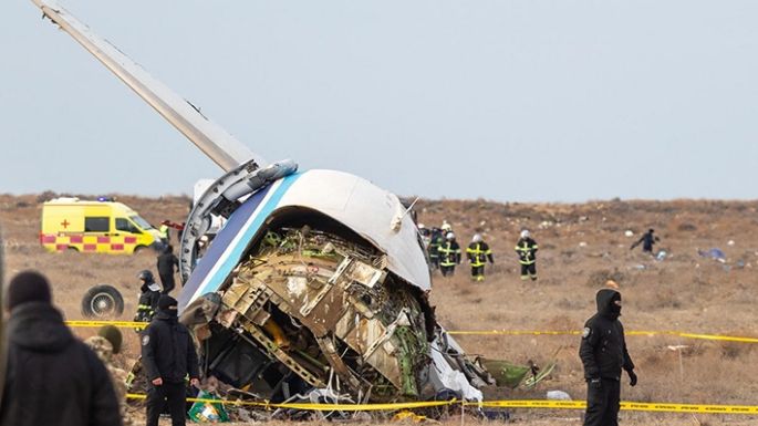 Hay diferentes versiones sobre la caída del avión