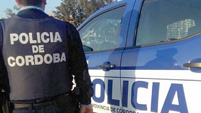 Detuvieron a un delincuente por robar con un cuchillo