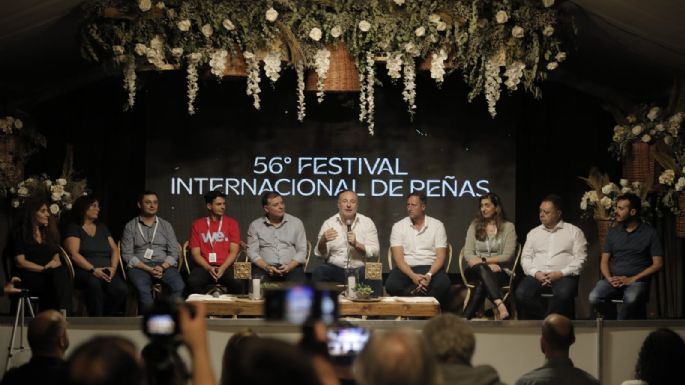Comenzó la primera noche del Festival de Peñas 2024