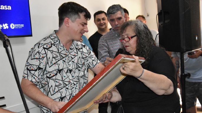 Pennisi emocionó en el Hogar de Ancianos