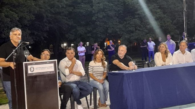 ANTICIPO - Llaryora anunció un aporte 700 millones de pesos para obras de pavimento