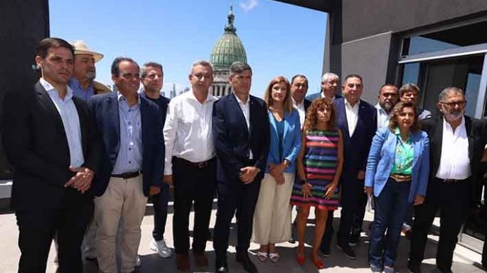 Intendentes llevan reclamo al Congreso